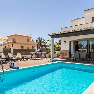 https://villas-tulipanes.in-canary-islands.com
